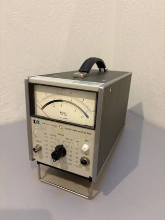 HP 3400A RMS Voltmeter 1