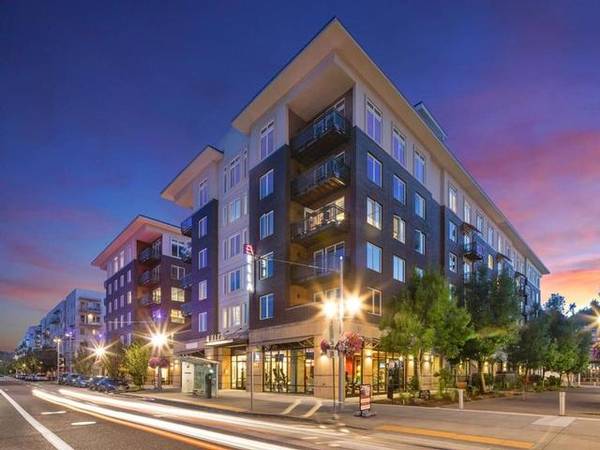 $1,788 / 1br - 820ft2 - Elevate Your Lifestyle: Studios and One-Bedrooms Available @Ella! (Portland)63777118050305123