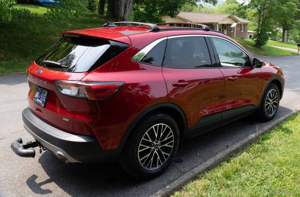 Ford Escape Híbrido Enchufable - $23,90063625169122051123
