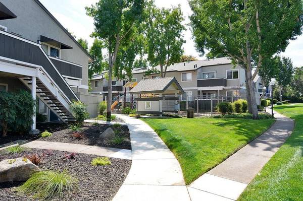 $2,185 / 1br - 625ft2 - Covered Parking, Dishwasher, Carport*, Assigned Uncovered Parking* (concord / pleasant hill / martinez)64030487479169124