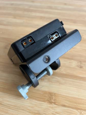 Placa de batería Anton/Bauer QRC-LG con montura Gold Mount y abrazadera - $100 (Emeryville)63471416418435122