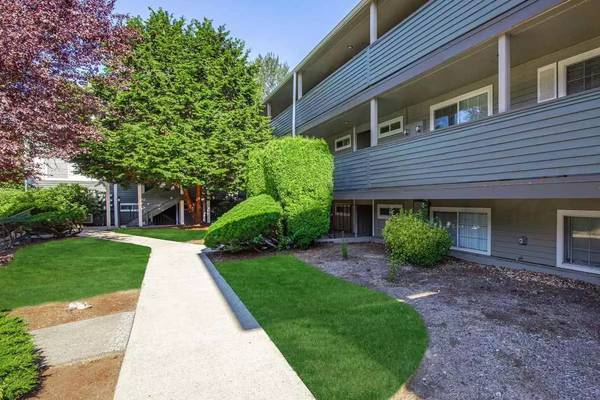 $1,625 / 1br - 720ft2 - Beautiful 720 Sq Ft 1 Bed / 1 Bath close to campus! (Lynnwood - University of Washington Bothell)63688586620289124