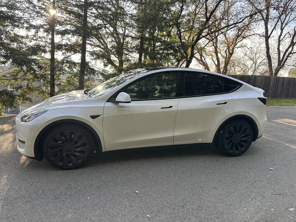 2021 Tesla Model y Performance Sport Utility 4D 1