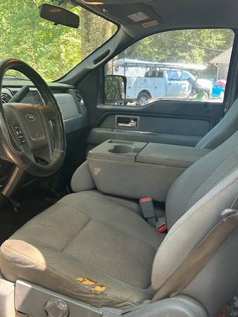 2011 Ford F-150 XLT 4x4 - Photo 2