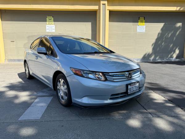 2012 Honda Civic Hybrid - $8,500 (san leandro)63617104971777121