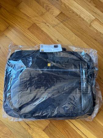 Laptop carrying case 1