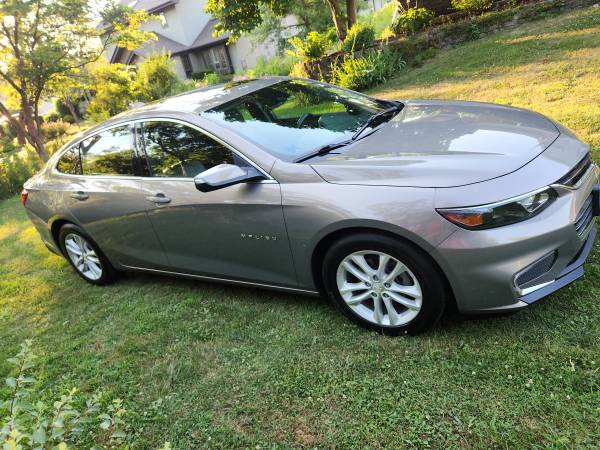 2018 Chevrolet Malibu Hybrid, Propietario Original - $10,500 (Homewood)63616772801027122