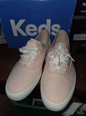 Brand new Keds 1