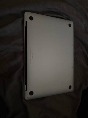 MacBook Pro 13” (2020) – Intel – Works Great 1