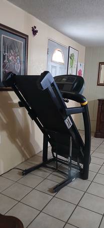 Treadmill 1