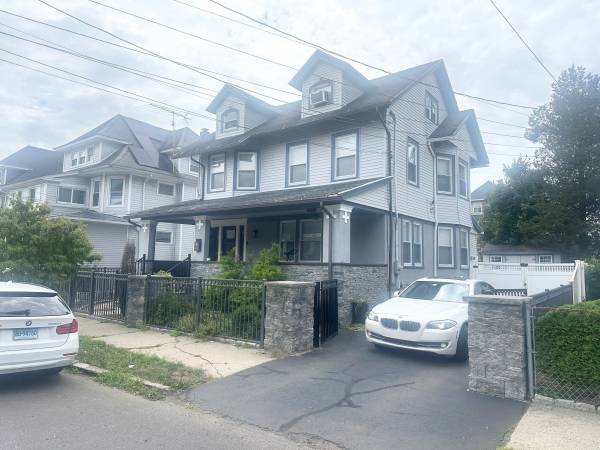 $3,700 / 4br - NEW HOUSE (Bridgeport, CT)63788856584195120