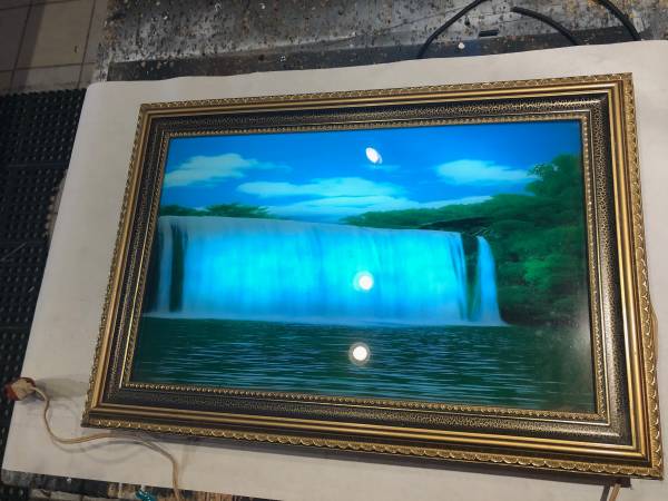 Rare moving screen waterfall picture 1