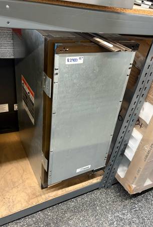 Sub-Zero 15 Inch Beverage Center 1