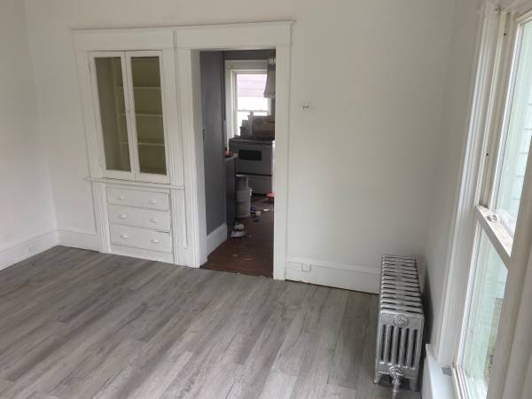 $1,850 / 1br - 609ft2 - Village of Warwick one bedroom (Warwick)64147864582274124