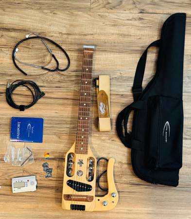 Traveler Guitar Bundle 1