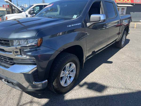 2020 Chevy Chevrolet Silverado 1500 LT pickup Shadow Gray Metallic - $28,999 (CALL 509-795-0861 FOR AVAILABILITY)63436933776641122