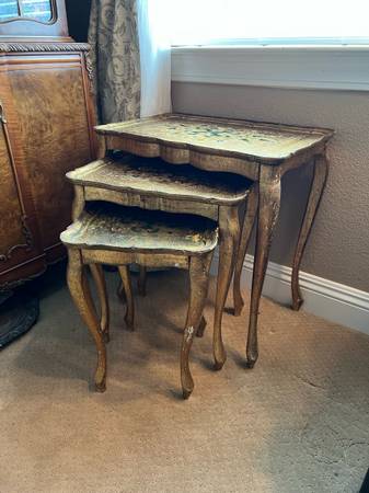 Florentine Nesting Tables Italian 1