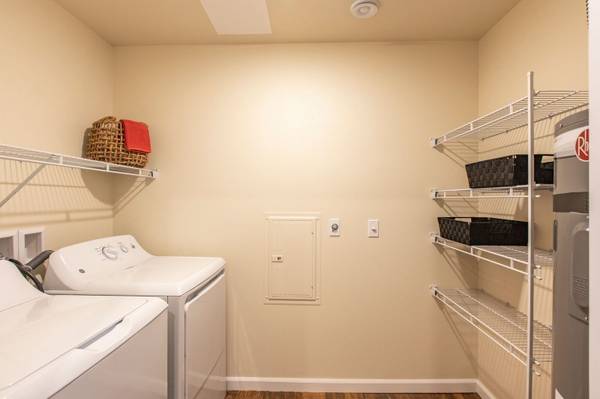$1,640 / 1br - 677ft2 - Beautiful 1BE 1BA.washer/dryer in unit! 1 MONTH FREE! (Wenatchee)63690664281601120