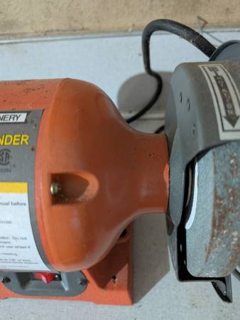 Bench grinder - $20 (Anniston)63440290837379121