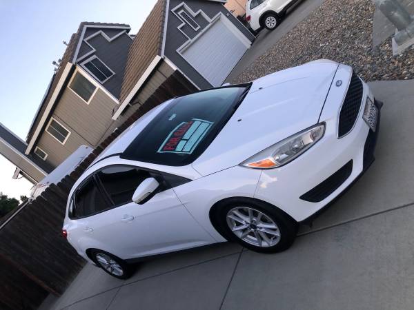 2017 ford focus - $3,800 (Dixon)63619589349891122