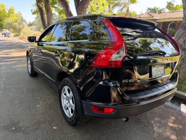 2012 VOLVO XC60 3.2 SPORT - $5,950 (saratoga)63622697654019122