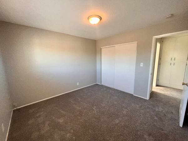 $1,950 / 2br - 2 bedroom Oakland apartment on 83rd Ave (oakland hills / mills)64049801534721123