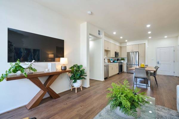 Cable Ready, Refrigerator, Clubhouse 1