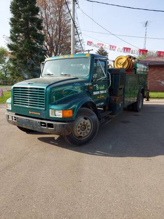 1990 International  utility truck price drop 1