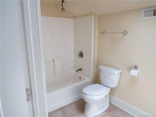 $840 / 2br - Historic Cramerton Beauty! (Cramerton, NC)64029205236226123