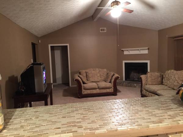$225 ROOM FOR RENT (Stone Mountain)63964264152322120