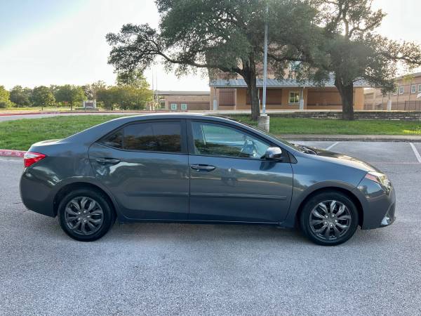 2015 Toyota Corolla LE – 73,000 millas, 38 MPG, título limpio - $12,500 (Austin)63439697576193123