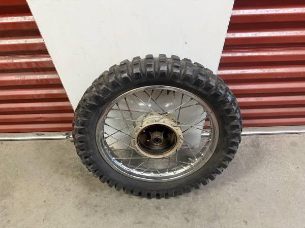 YAMAHA DT1 1968 - 1969 - 1970 YAMAHA ENDURO MX COMPLETE REAR WHEEL. 1