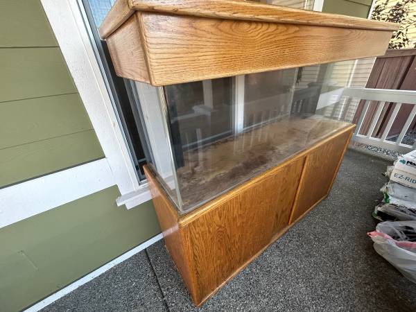 100 gallon plexiglass aquarium with dual overflows, oak stand and canopy (University Place)63874560671745120