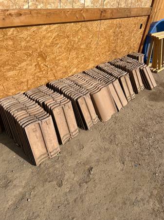 Roof tiles - $3 (Palmdale)63471141057793122