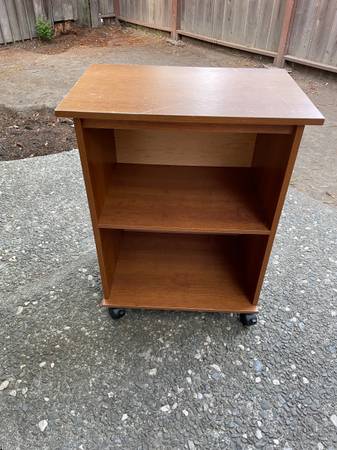 ROLLING UTILITY CART 1