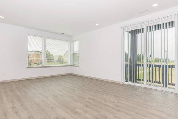 $3,400 / 3br - 1853ft2 - Be the first to call Landings at Gateway home! (Denver)63920604239235124