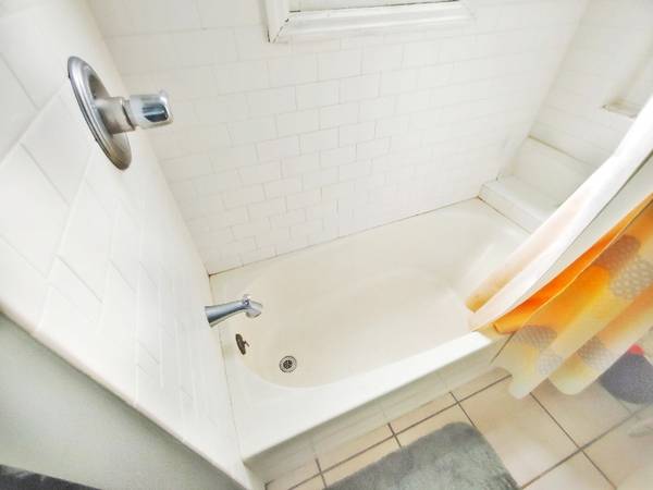 $1700.00 / 1br - 1258ft2 - Duplicate of Cozy furnished downtown room #2 (not full unit)64016106105858122