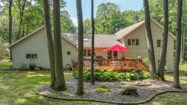 $599,900 / 3br - 2184ft2 - 17155 115th Street (Bloomer, WI)63845962043393121