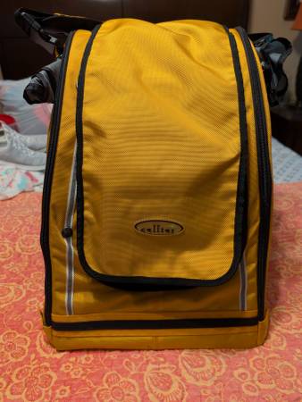 Bird backpack carrier "CELLTEI" - $75 (Anniston)63440275811459120