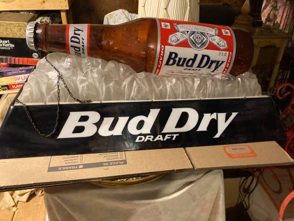 Budweiser Pool Table Light 1