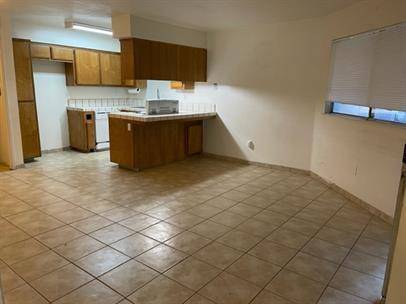 2bd Condo Available off New Stine Rd 1