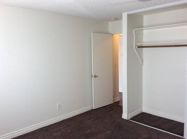 $1,600 / 2br - 700ft2 - 30 DAYS FREE with LOW MOVE IN COSTS !!!!  - CALL NOW for INFORMATION (Lancaster, CA)63818753516289124