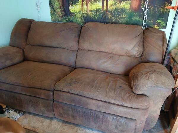 Free couch 1