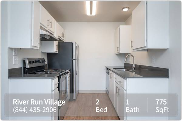 $1,549 / 2br - 775ft2 - Serene garden settings with beautiful views! 775 SqFt 2 BR / 1 BA! (Gladstone/Milwaukie - Close to shopping & local restaurants!)64038886884865121