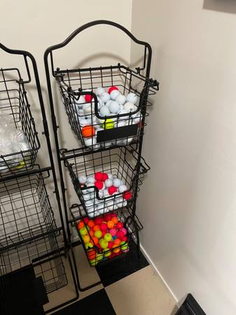 BOLAS DE GOLF DE TODAS LAS MARCAS - $5 (scotts valley)63471475911041122