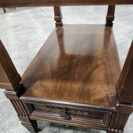 Vintage Hammary 2 Tier End Table