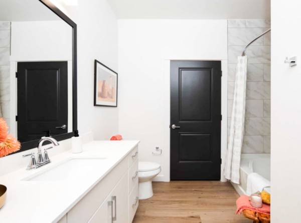 $1,800 / 2br - Up to 8 Weeks Free! (Fulshear)63924170112771123