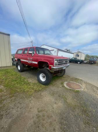 1989 Chevy suburban - $3,500 (Astoria)63618519127553122