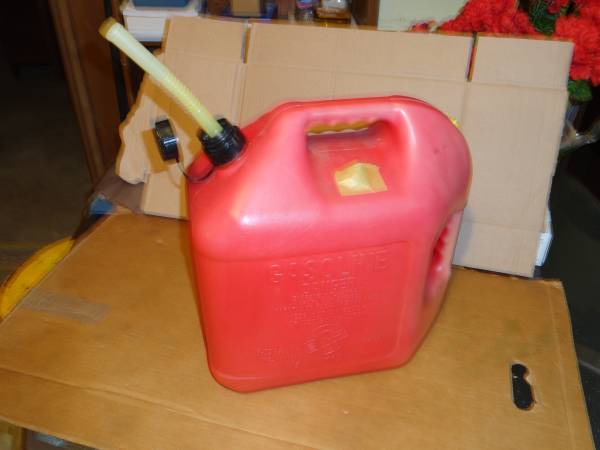 5 Gal. gas cans 1