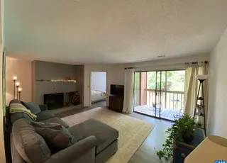 $1,200 / 1br - 890ft2 - Turtle creek 1 Bedroom plus bonus room/office or 2nd bedroom. Convenie (Charlottesville)62976698664579121